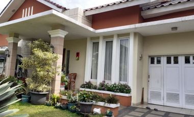 Dijual Rumah Mewah Full Furnish Komplek Graha Puspa Sersan Bajuri Lembang Bandung Utara