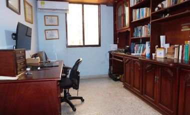 casa en venta en ciudad jardín. Cod V90649