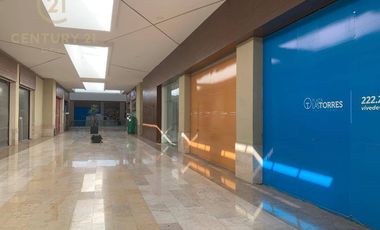 Venta de local en Plaza Comercial