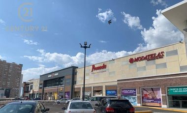 Venta de local en Plaza Comercial