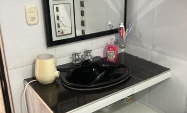 casa en venta en el tabor. Cod V102247