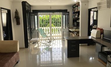 casa en venta en el tabor. Cod V102247