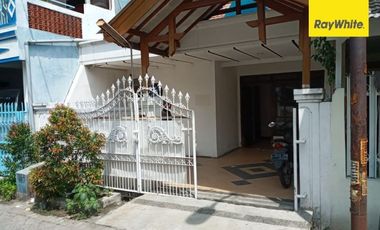 Rumah disewakan di Sukolilo, Surabaya