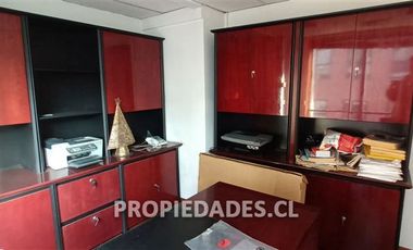 Oficina en Venta en Isidora Goyenechea / El Bosque