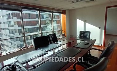 Oficina en Venta en Isidora Goyenechea / El Bosque
