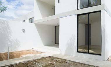 Casa en preventa en privada con amenidades en Santa Gertrudis Copo