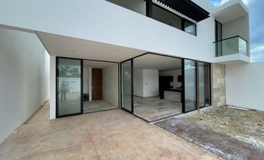 CASA EN VENTA EN PRIVADA AIRE PURO, MERIDA