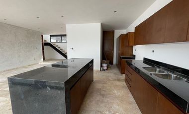 CASA EN VENTA EN PRIVADA AIRE PURO, MERIDA