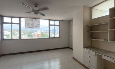 apartamento en arriendo en caobos. Cod A31282