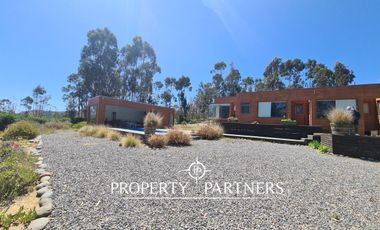 Tunquen, Bosquemar.  Estupenda Casa emplazada en Exclusivo Condominio