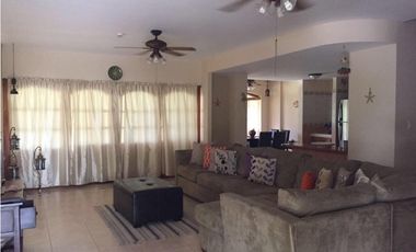 Casa de playa en venta o alquiler en Playa blanca