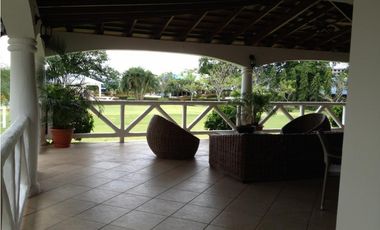 Casa de playa en venta o alquiler en Playa blanca