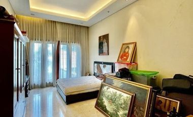 RUMAH BAGUS at Jl GAHARU, CIPETE, JAKSEL (SANGAT MENARIK)