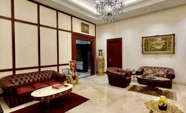 RUMAH BAGUS at Jl GAHARU, CIPETE, JAKSEL (SANGAT MENARIK)
