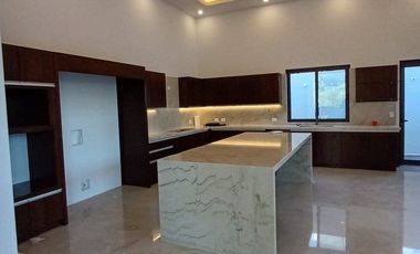 Casa en Venta Rincón de la Virgen $34,500,000
