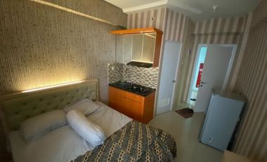 Apartemen green pramuka type studio mingguan murah