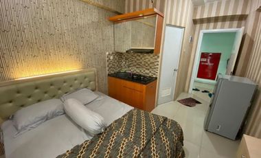Apartemen green pramuka type studio mingguan murah