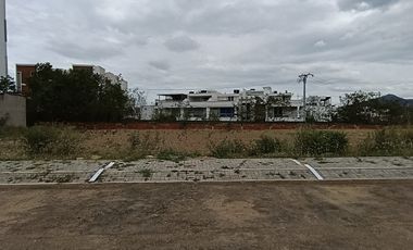 lote en venta en niza. Cod V31319