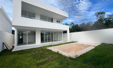 Casa con 4 recamaras en venta Privada Tamara norte de Mérida Yucatán.