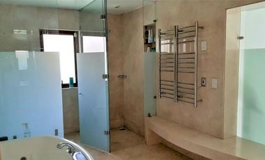 Colegio San Benito/Agua del Palo - Casa - Arriendo