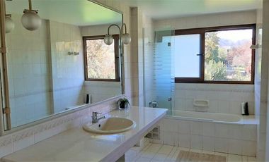 Colegio San Benito/Agua del Palo - Casa - Arriendo