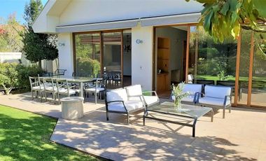 Colegio San Benito/Agua del Palo - Casa - Arriendo