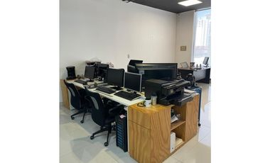 Alquilo Exclusiva Oficina Amoblada  en Punta Paitilla $1200