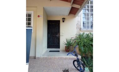 CASA ARRAIJAN RESIDENCIAL VILLAS DEL PINAR