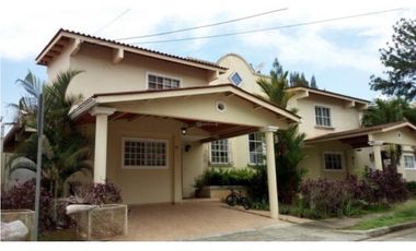 CASA ARRAIJAN RESIDENCIAL VILLAS DEL PINAR