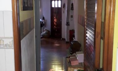 IMPECABLE CASA 3 AMB EN VENTA CON JARDIN Y GARAGE, V. BALLESTER