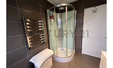 Hermosa casa  en venta Cerro Castillo, rebajada !