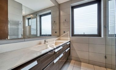 Moderno Pent-house, espectacular, excelente ubicación