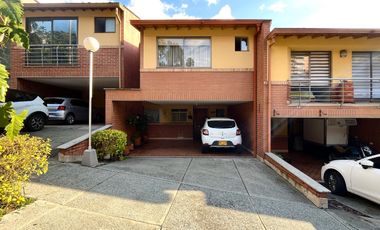 casa en arriendo en cumbres. Cod A775734