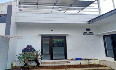Rumah Siap huni di H.Gofur Strategis, Lingkungan Asri Nyaman, Bebas Banjir