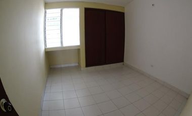 casa en venta en quinta bosch. Cod V22082