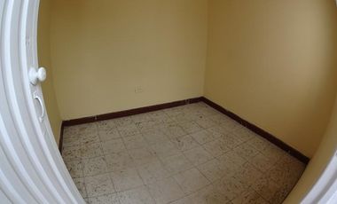 casa en venta en quinta bosch. Cod V22082