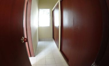 casa en venta en quinta bosch. Cod V22082