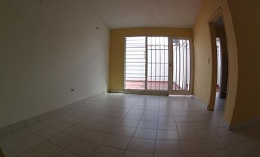 casa en venta en quinta bosch. Cod V22082