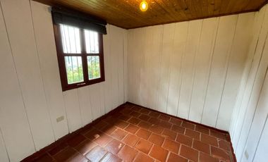 casa campestre en arriendo/venta en dapa parcelación hacienda los morales. Cod V108312