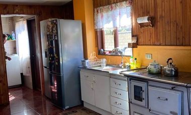 Casa en Venta en COD34582 Camino internacional Pucon entrando por Shell