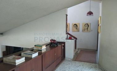 casa en venta en barrio blanco. Cod V101580