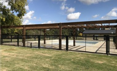 LOTE EN VENTA. CLUB DE CAMPO HARAS DEL MAR.