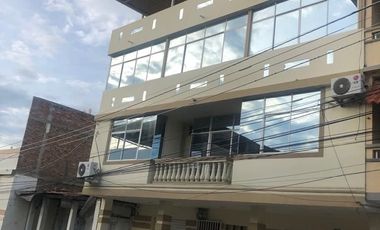 Venta de Edificio en el Centro de Manta