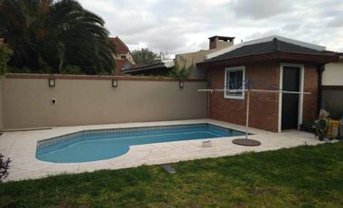 Chalet en venta en Villa Luzuriaga