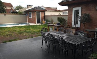 Chalet en venta en Villa Luzuriaga
