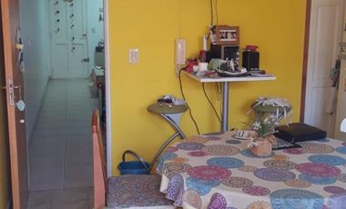 EXCELENTE TRIPLEX DE 3 AMBIENTES EN VENTA - MORON CENTRO