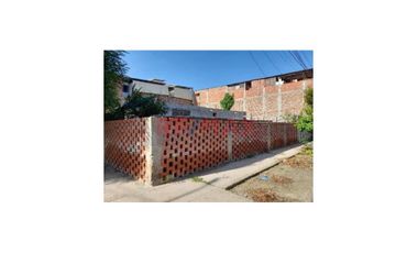 🌟 ¡Atención Inversionistas y Constructores! 🌟

Se presenta una oportunidad única de adquirir un terreno urbano excepcionalmente ubicado en una de la