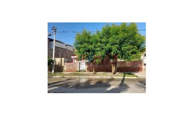 🌟 ¡Atención Inversionistas y Constructores! 🌟

Se presenta una oportunidad única de adquirir un terreno urbano excepcionalmente ubicado en una de la