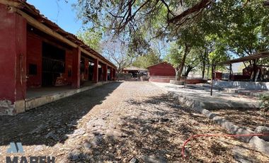 Rancho en Venta en Los Asmoles Colima con Caballerizas a 500m de la Autopista
