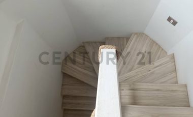 Venta casa 6D 4B 2E, Península de Andalué